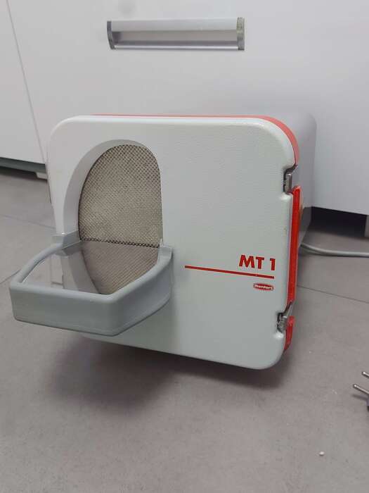 Продам  вживаний зуботехнічний трімер Renfert  MT1, відмінний стан , працює добре та тихо. Zooble.com.ua