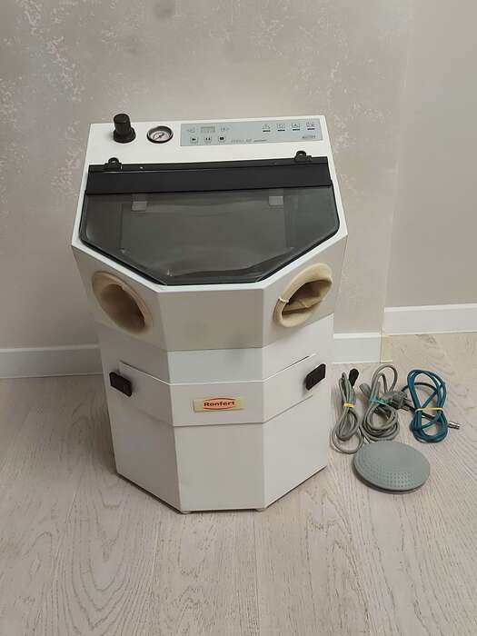 Продам вживану піскоструйку Renfer Vario Jet -automatic,досить добротний стан , працює добре , виробник -Німеччина. Zooble.com.ua