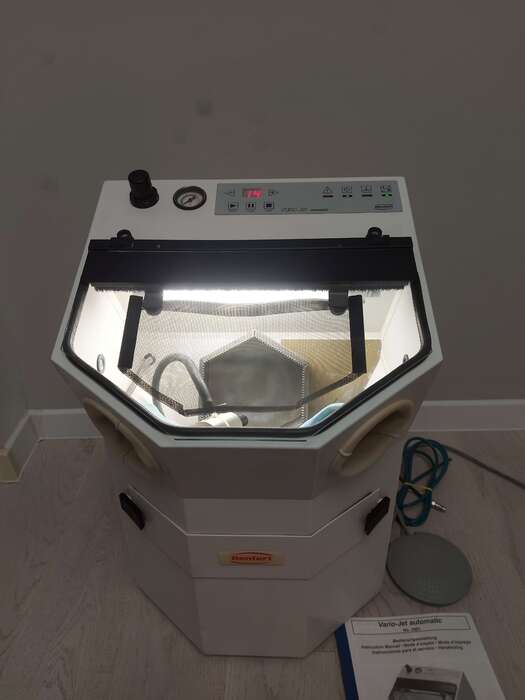 Продам вживану піскоструйку Renfer Vario Jet -automatic,досить добротний стан , працює добре , виробник -Німеччина. Zooble.com.ua