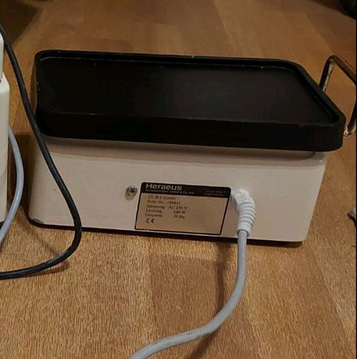 Продам вживану циркулярку та вібростіл Heraeus Kulzer. (Доступні після 1 листопада). Zooble.com.ua