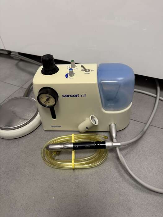 Продам вживану зуботехнічну турбіну хороший стан з Німеччини. Zooble.com.ua