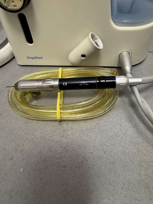 Продам вживану зуботехнічну турбіну хороший стан з Німеччини. Zooble.com.ua