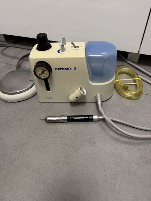 Продам вживану зуботехнічну турбіну хороший стан з Німеччини. Zooble.com.ua