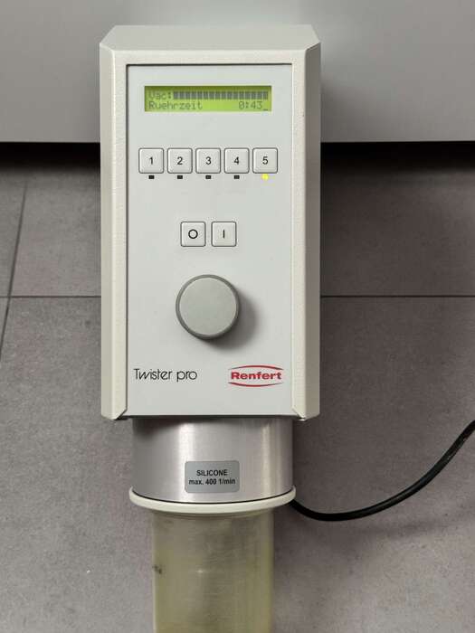 Продам змішувач Renfert,досить добротний стан ,Не потребує компресора ,ціна 715€. Zooble.com.ua