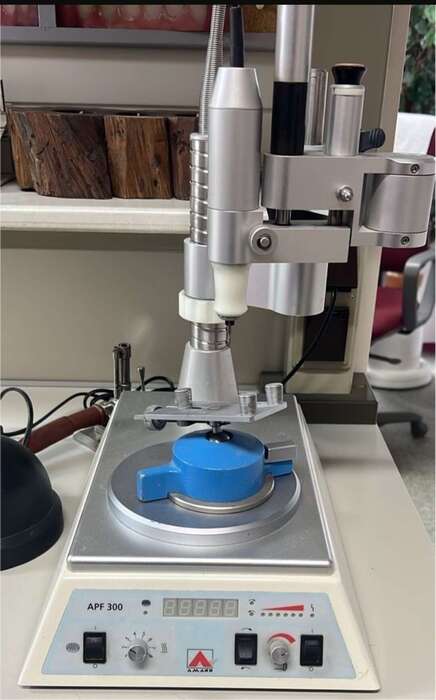 Продам зуботехнічний фрезер Amann Girrbach APF 300. Zooble.com.ua