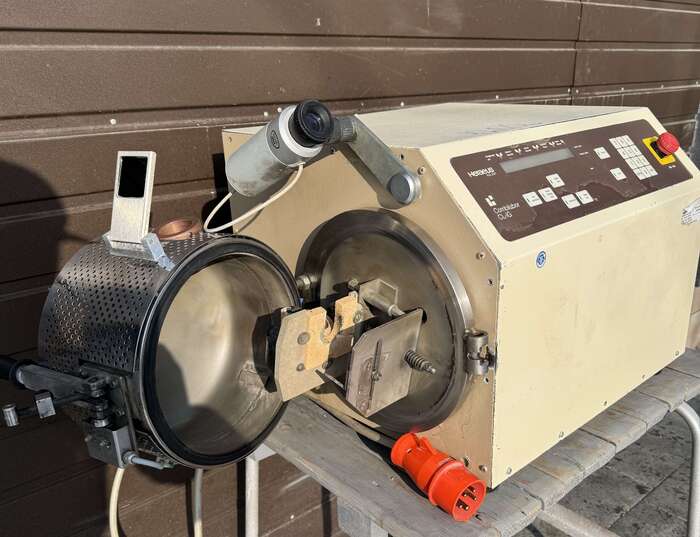 Продам індукційну ливарну установку Heraeus Kulzer, потребує ремонту ,або на запчастини. Ціна 880€ Zooble.com.ua