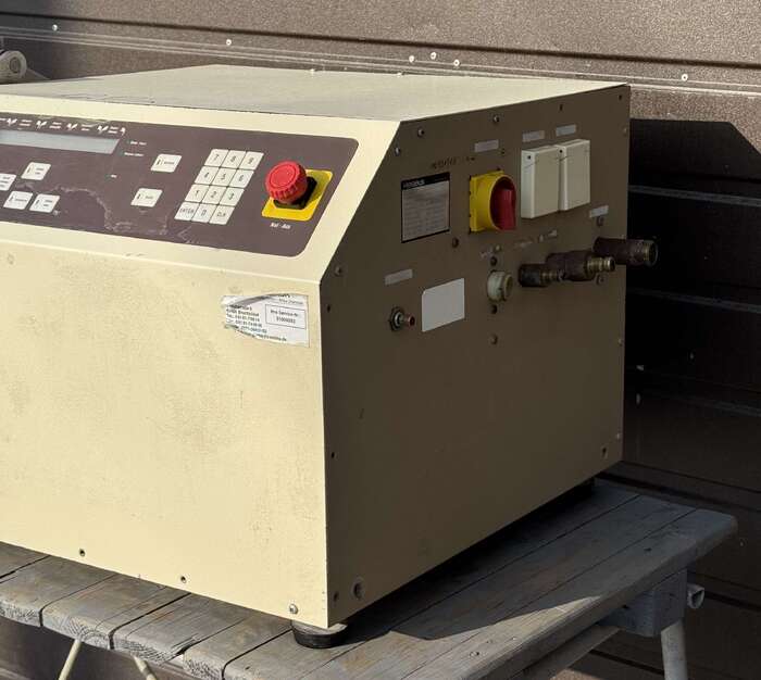 Продам індукційну ливарну установку Heraeus Kulzer, потребує ремонту ,або на запчастини. Ціна 880€ Zooble.com.ua