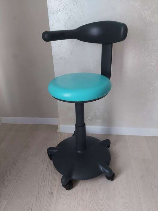 Продам вживані стільці стоматолога Ultradent ціна 315€ /1шт. в наявності 4 шт . Zooble.com.ua