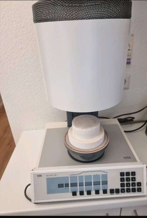 Продамвживану піч Vita , хороший робочийстан .Ціна без помпи820€.з помпою 1300€( Zooble.com.ua