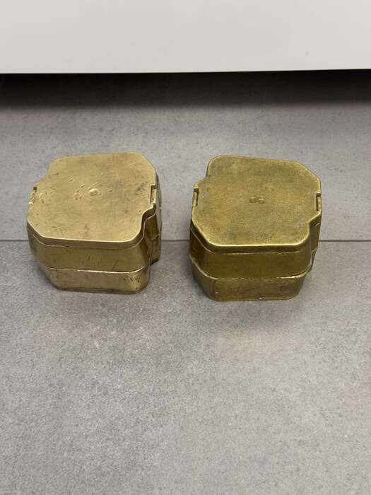 Продам.зуботехнічні вживані кювети,ціна 55€ 1шт.( превезені з Німеччини ) Zooble.com.ua