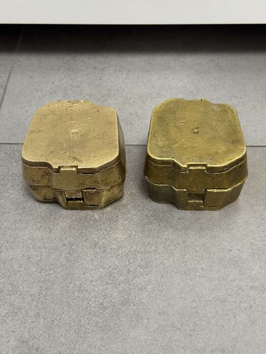 Продам.зуботехнічні вживані кювети,ціна 55€ 1шт.( превезені з Німеччини ) Zooble.com.ua