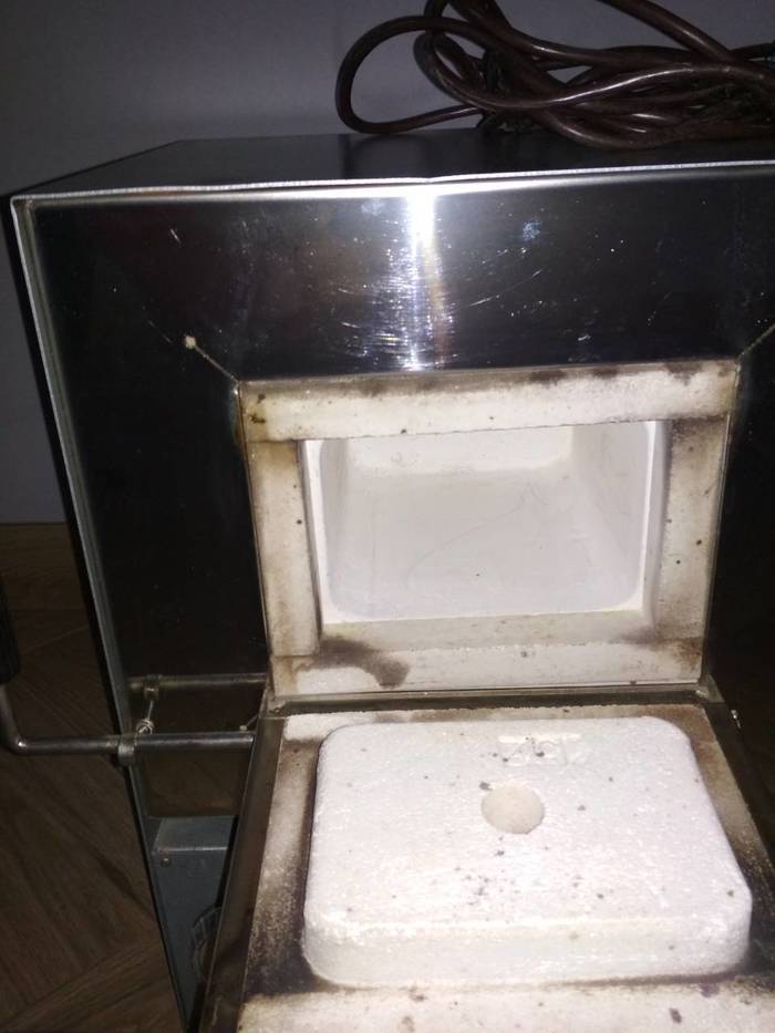 Продаю муфельну пічку MIHM-VOGT. Zooble.com.ua