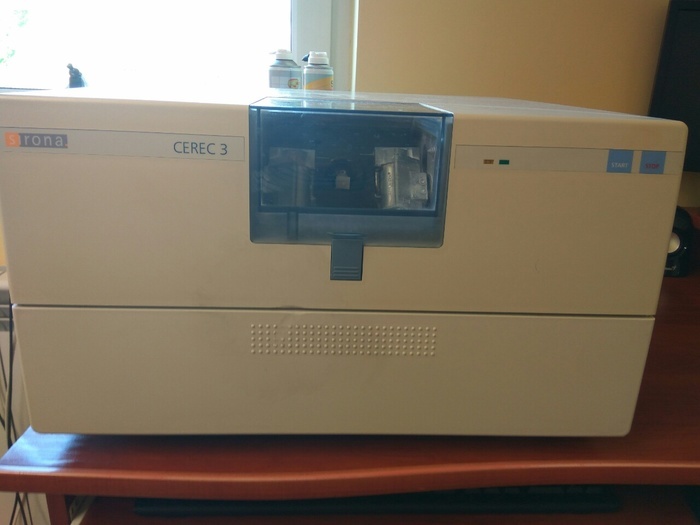 Продаю установку CEREC-3 фірми Sirona, для 3D фрезера. Є блоки і фарба. Дзвонити (097) 968-49-61 - Іра. Zooble.com.ua