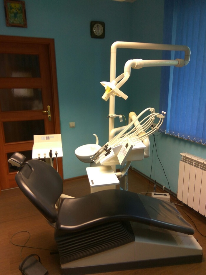 Продаю установку фірми Sirona C3, верхньої подачі в хорошому стані. Дзвонити (097) 968-49-61 - Іра. Zooble.com.ua