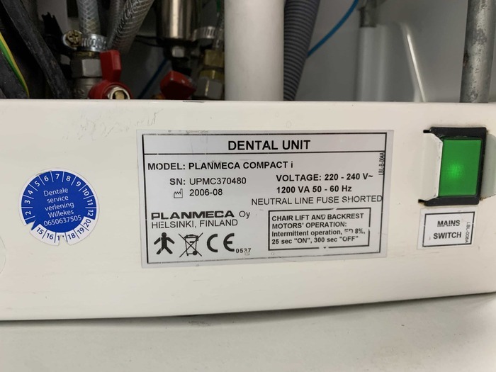 Продаються стоматологічні установки PLANMECA COMPACT i (Фінляндія) Zooble.com.ua