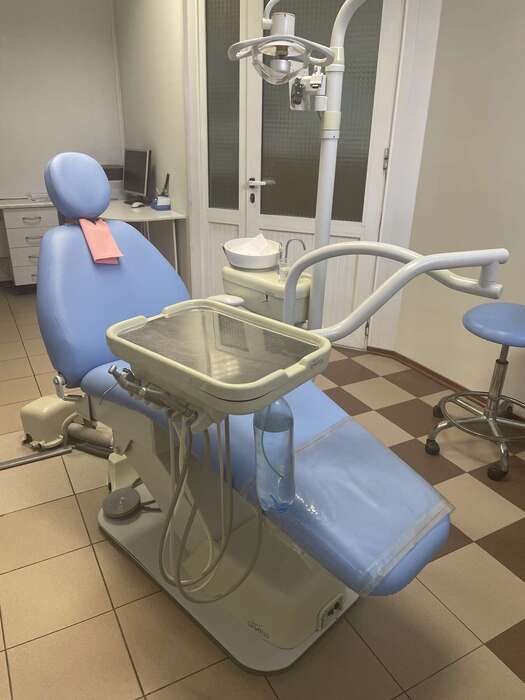 Продажа стоматологічної установки Gnatus (Бразилія) 2004 року випуску у робочому стані. Звертатися: 0662654336 Марина Zooble.com.ua