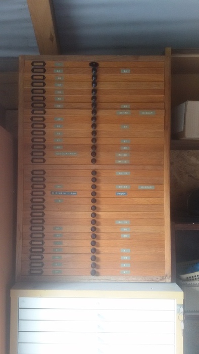 Продаёться деревянные шкафчики для гарнитуров. Произведены в Германии. Zooble.com.ua