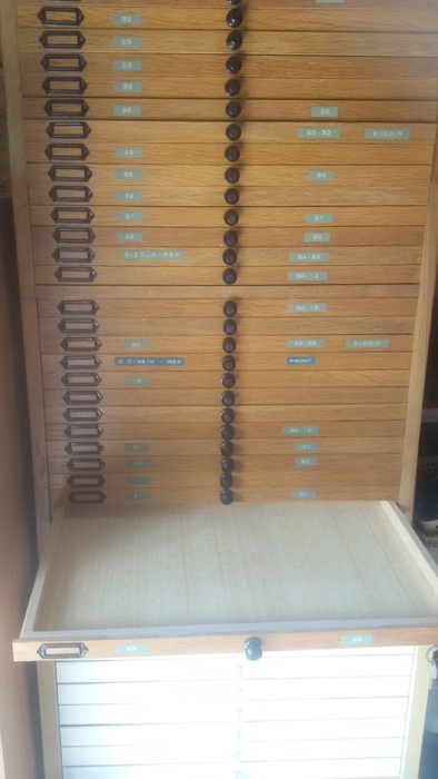 Продаёться деревянные шкафчики для гарнитуров. Произведены в Германии. Zooble.com.ua