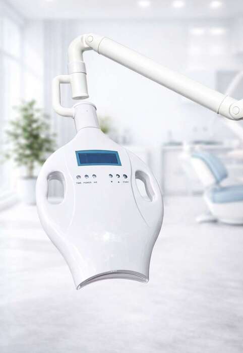 Професійна лампа для відбілювання зубів LED – 8 000 грн Стан: б/в, ідеальний, була близько 10 раз в користуванні Zooble.com.ua