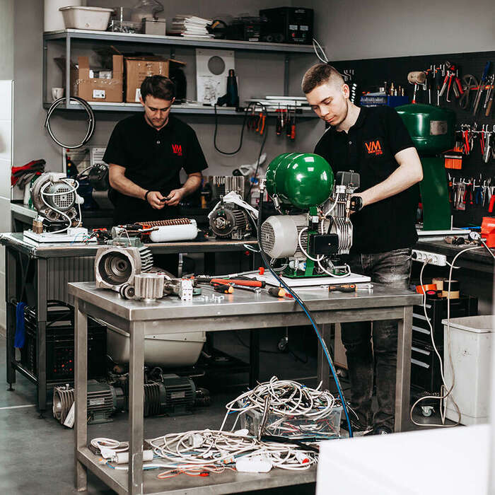 Професійний сервіс стоматологічного обладнання – установки, автоклави, компресори та інше | VM-Dental 2016 Zooble.com.ua