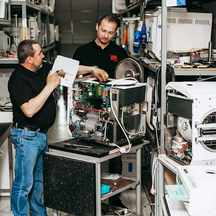 Професійний сервіс стоматологічного обладнання – установки, автоклави, компресори та інше | VM-Dental 2016 Zooble.com.ua