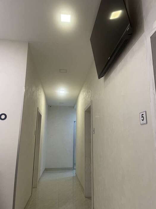 Пропонується в оренду стоматологічна клініка або окремі кабінети. Клініка обладнана 3-ма кабінетами.Стерилізаційна. Zooble.com.ua