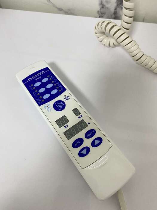 Рентген на стінний Planmeca Intra Стан чудовий Ціна - 800€ Zooble.com.ua