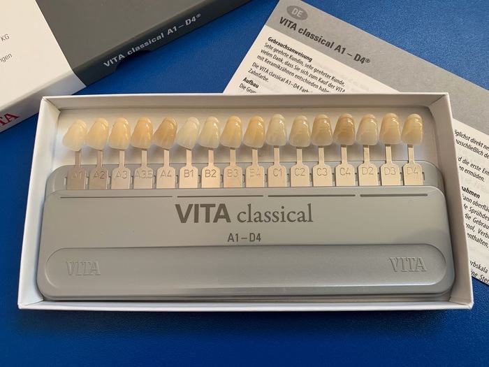 Розколірка VITA Classic A1-D4 оригінал 65€ в наличии 9шт Zooble.com.ua