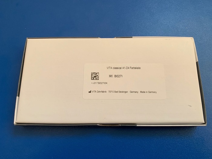 Розколірка VITA Classic A1-D4 оригінал 65€ в наличии 9шт Zooble.com.ua