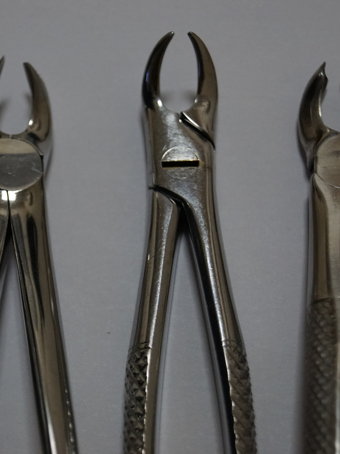 Щипцы клювовидные S-образные для удаления зубов в дистальном участке при ограниченном открывании рта Zooble.com.ua