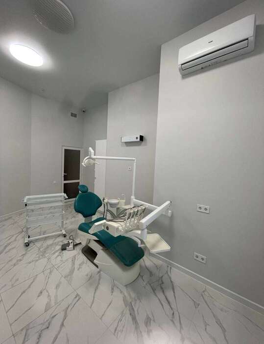 Сдам стоматологический кабинет (посменно) со всем необходимым оборудованием. При отключении света генератор имеется. Zooble.com.ua