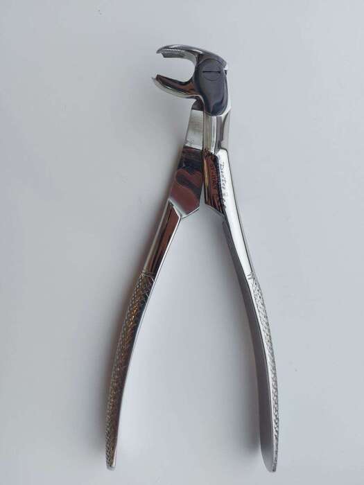 Щипці для видалення нижніх молярів, правосторонні 121 євро Zooble.com.ua