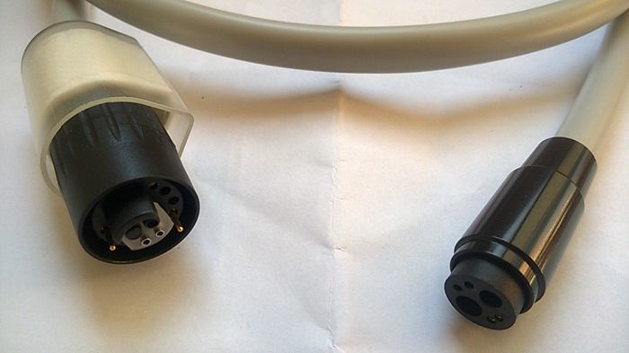 Шланг новый турбинный для Sirona C1,C4 по 4000 грн; С8+ по 2900 грн. Zooble.com.ua