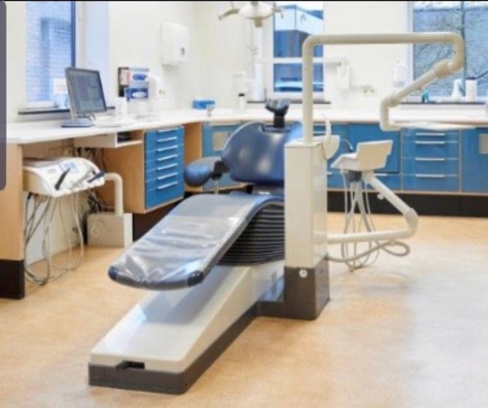 Sirona C4+ стоматологiчна установка Zooble.com.ua