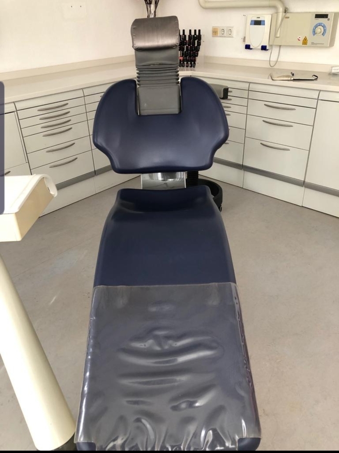 Sirona C4+ стоматологiчна установка Zooble.com.ua