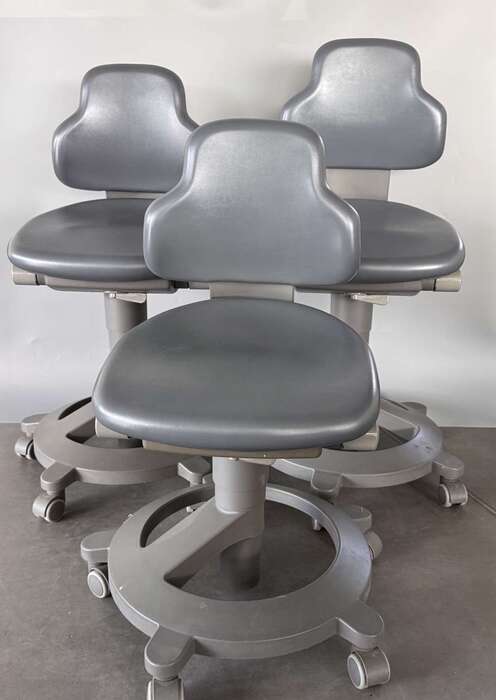 Стільчики SIRONA СТАН НОВИХ. Оригінальна обшивка В ідеальному стані Zooble.com.ua