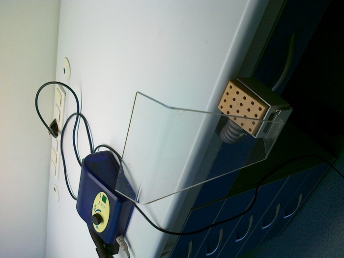 Стол технический на 2 места. Со встроенным пылесосом, розетками, выходами для кабелей. Zooble.com.ua