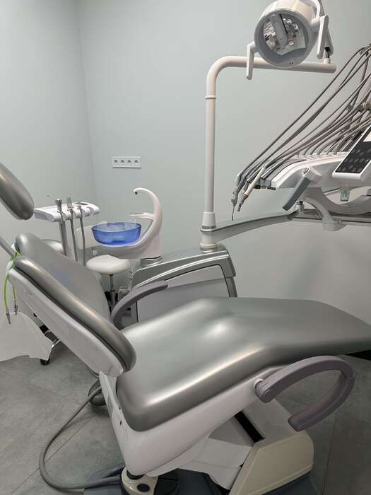 Стомат установка CQ 218 (Кітай) в використанні була три місяці Zooble.com.ua