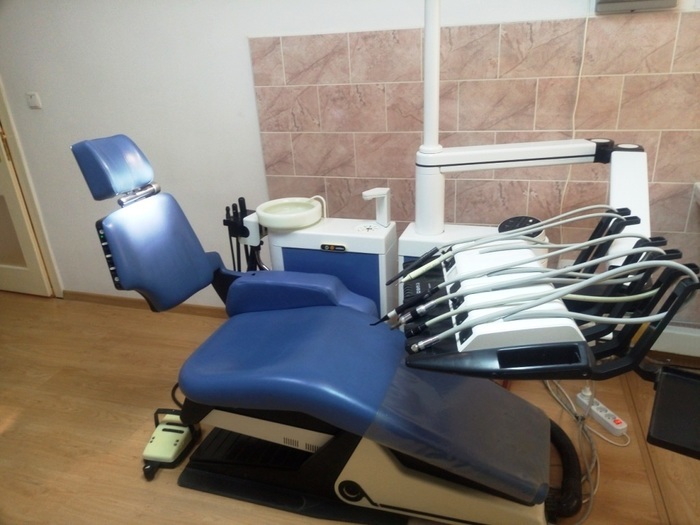 Стоматологичеcкая, стоматологічна установка ANTHOS (Італія) Zooble.com.ua