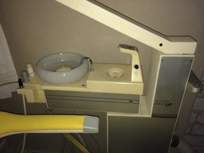 Стоматологическая установка и дентальный настенный рентген аппарат Amaca производство Италия. В хорошем рабочем состояни Zooble.com.ua