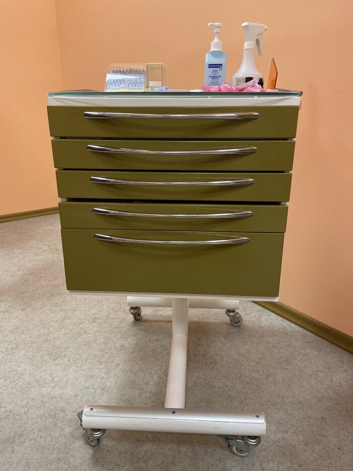 Стоматологическая мебель (стол, мобильная тумба, мойка) Zooble.com.ua