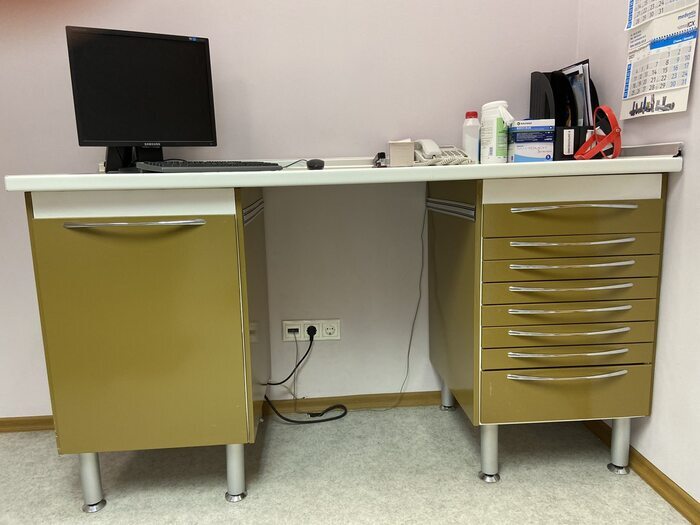 Стоматологическая мебель (стол, мобильная тумба, мойка) Zooble.com.ua