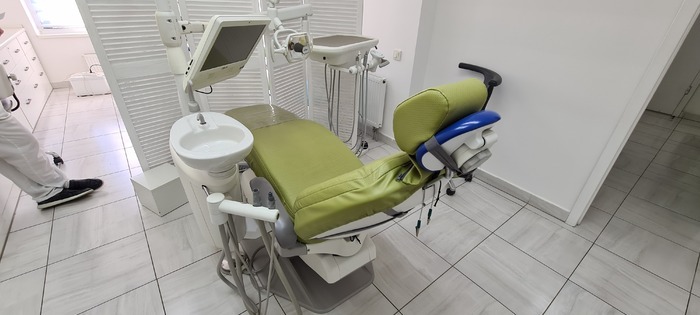 Стоматологическая установка A-Dec 200 Стоматологічне крісло Zooble.com.ua