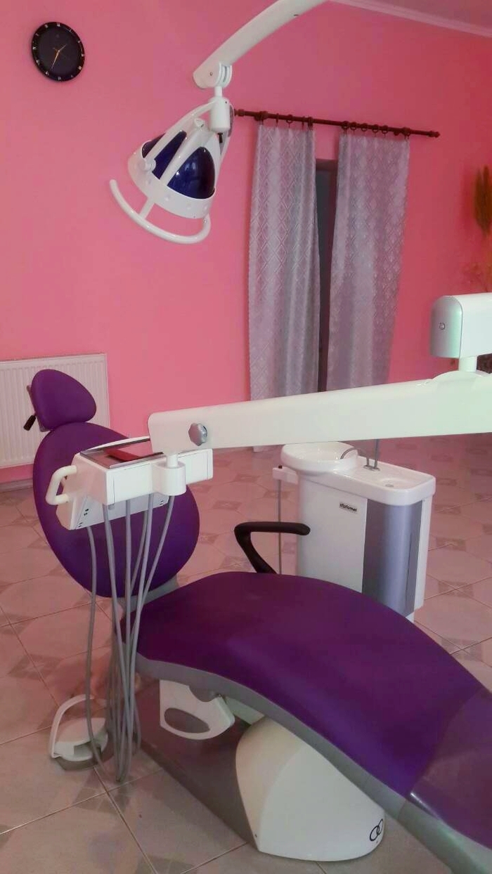 Стоматологическая установка Diplomat economy D 10 E б/у Zooble.com.ua