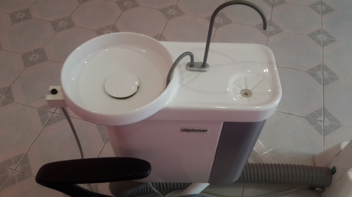 Стоматологическая установка Diplomat economy D 10 E б/у Zooble.com.ua