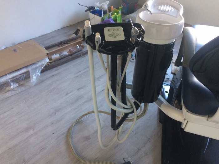 Стоматологическая установка PREMIER 8 NORTH WEST MEDICAL INSTRUMENT Zooble.com.ua