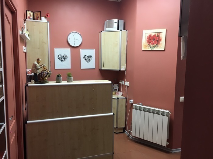 Стоматологічна клініка з сучасним обладнанням пропонує в оренду два крісла, центр Києва Zooble.com.ua