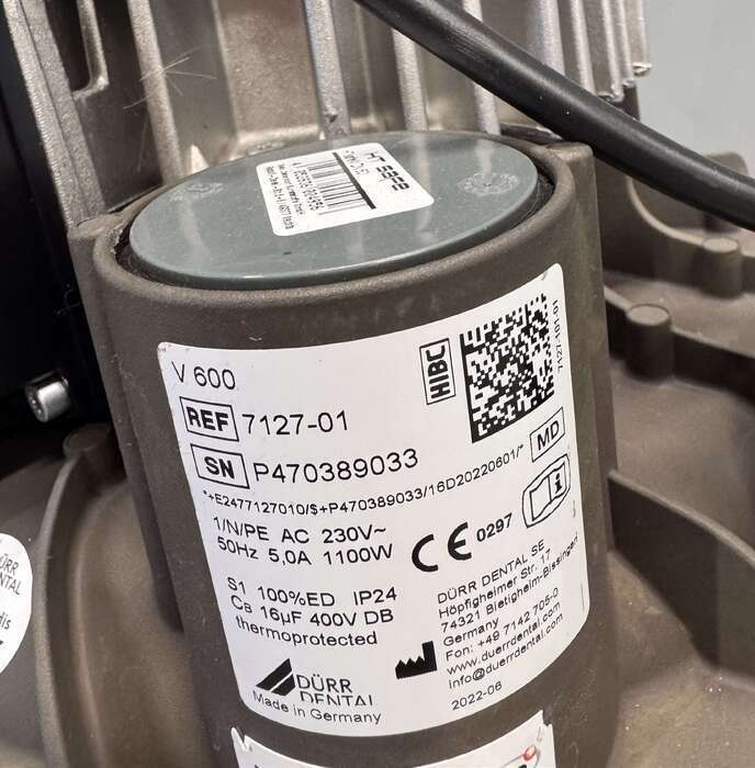 Стоматологічна помпа DURR DENTAL V 600 2022р.в суха аспірація Розрахована на 3-4 установки Ціна 1000€ Zooble.com.ua