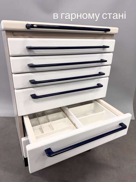 Стоматологічна тумбочка KAVO Domino в гарному стані 6 шухляд мобільна на колесах розміри 82*50*50 Zooble.com.ua