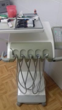 Стоматологічна установка Anthos phase з мобіком на 5 інструментів:пустер,турбіна,ел.мікромотор,пневмомотор,скалер. В Zooble.com.ua